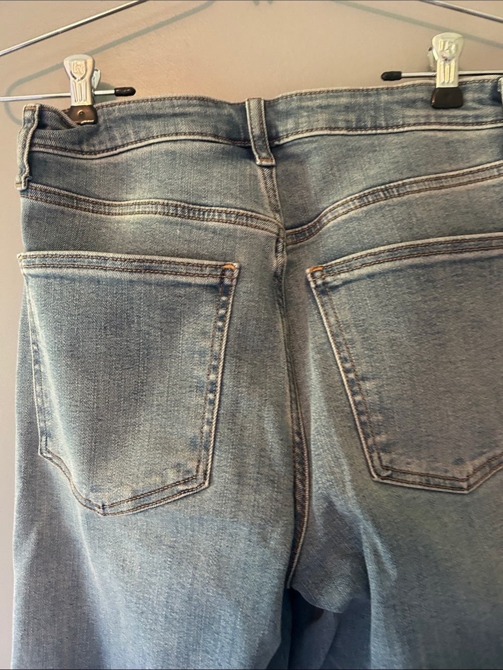 Universal Thread Medium Blue Flared Wide-Leg Jeans - Picture 6 of 6